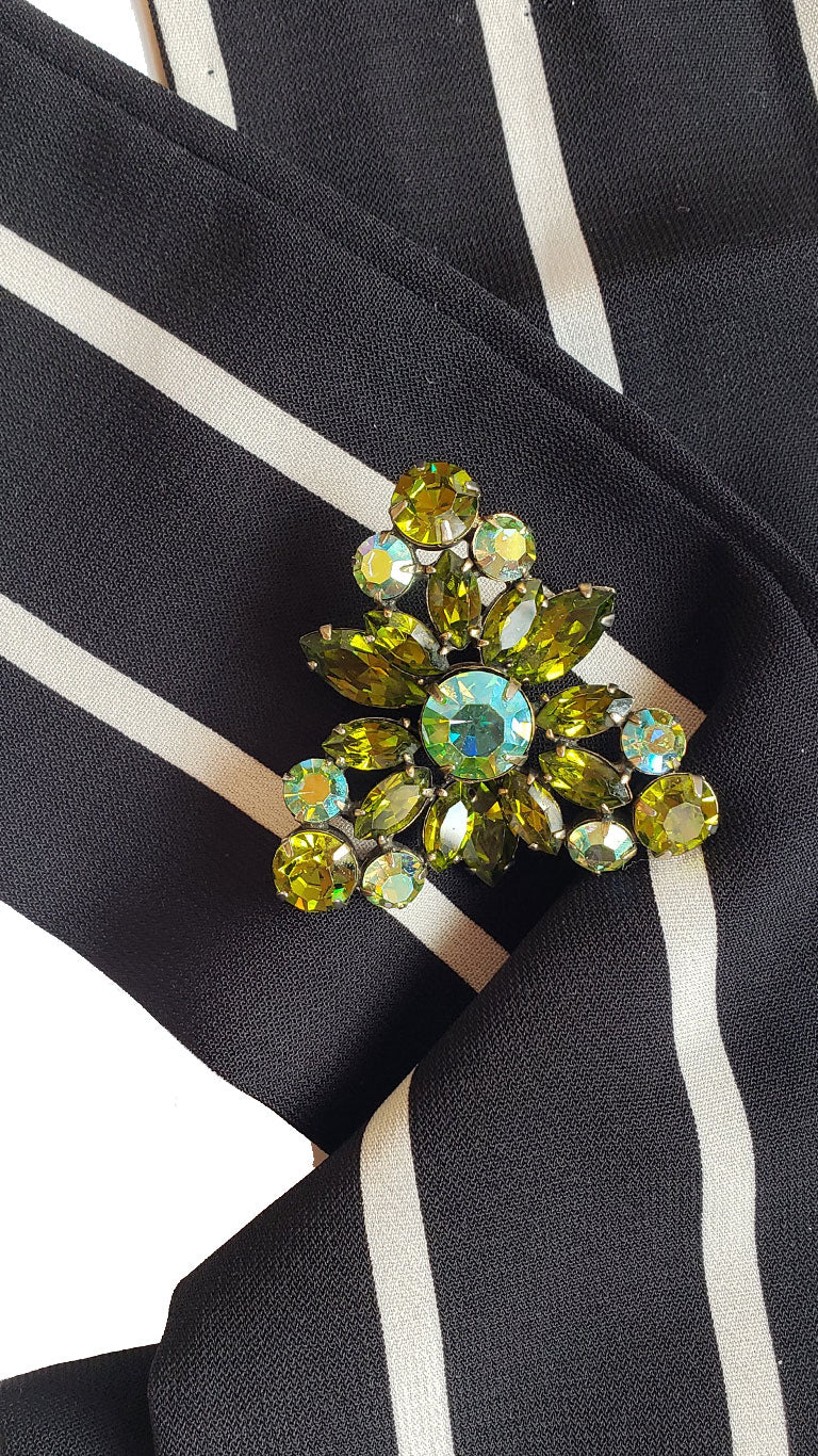 Black & White Striped Skinny Neck Tie w/Vintage Brooch