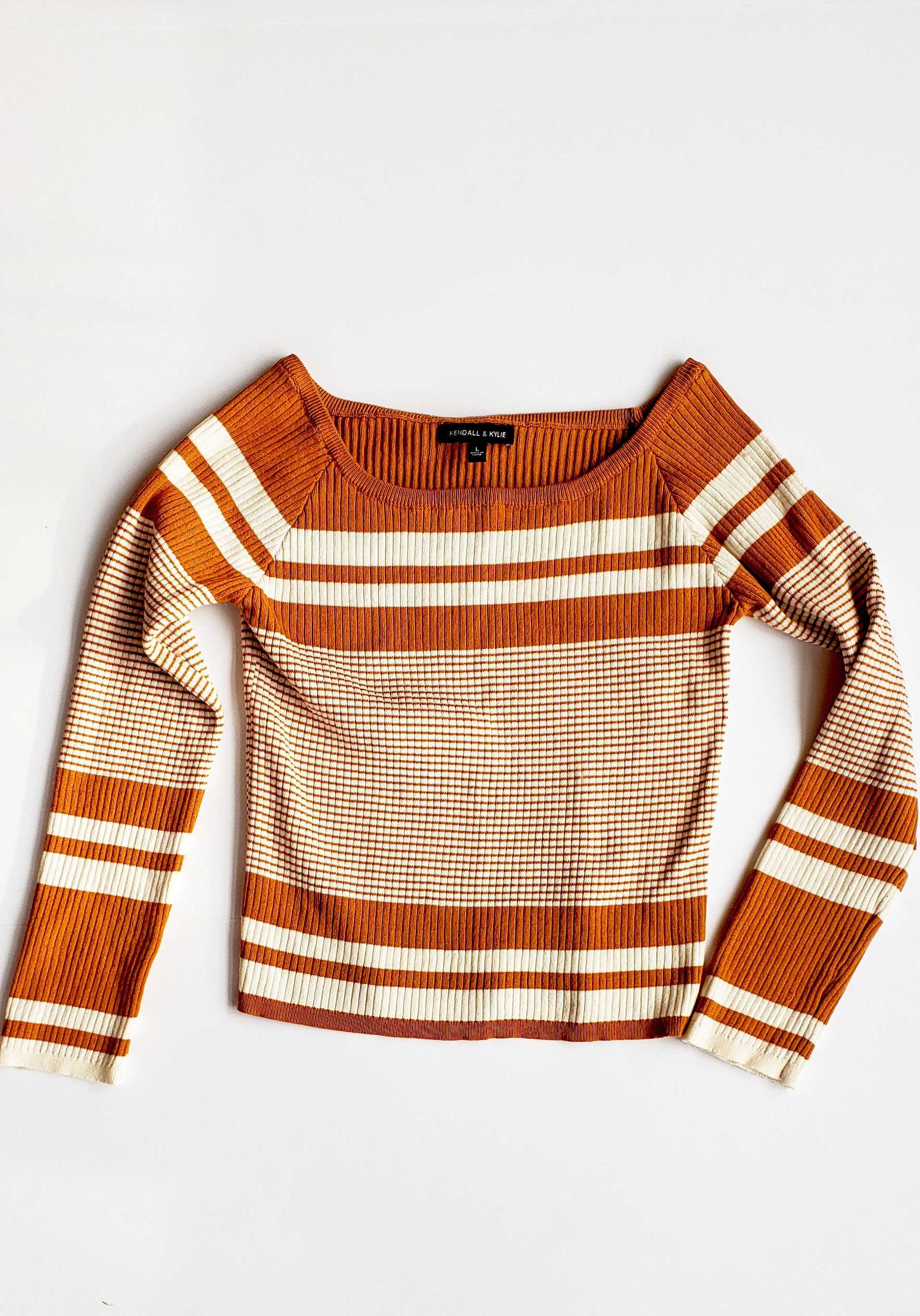 90s-Inspired Mustard & Cream Scoop Neck Ribbed Top