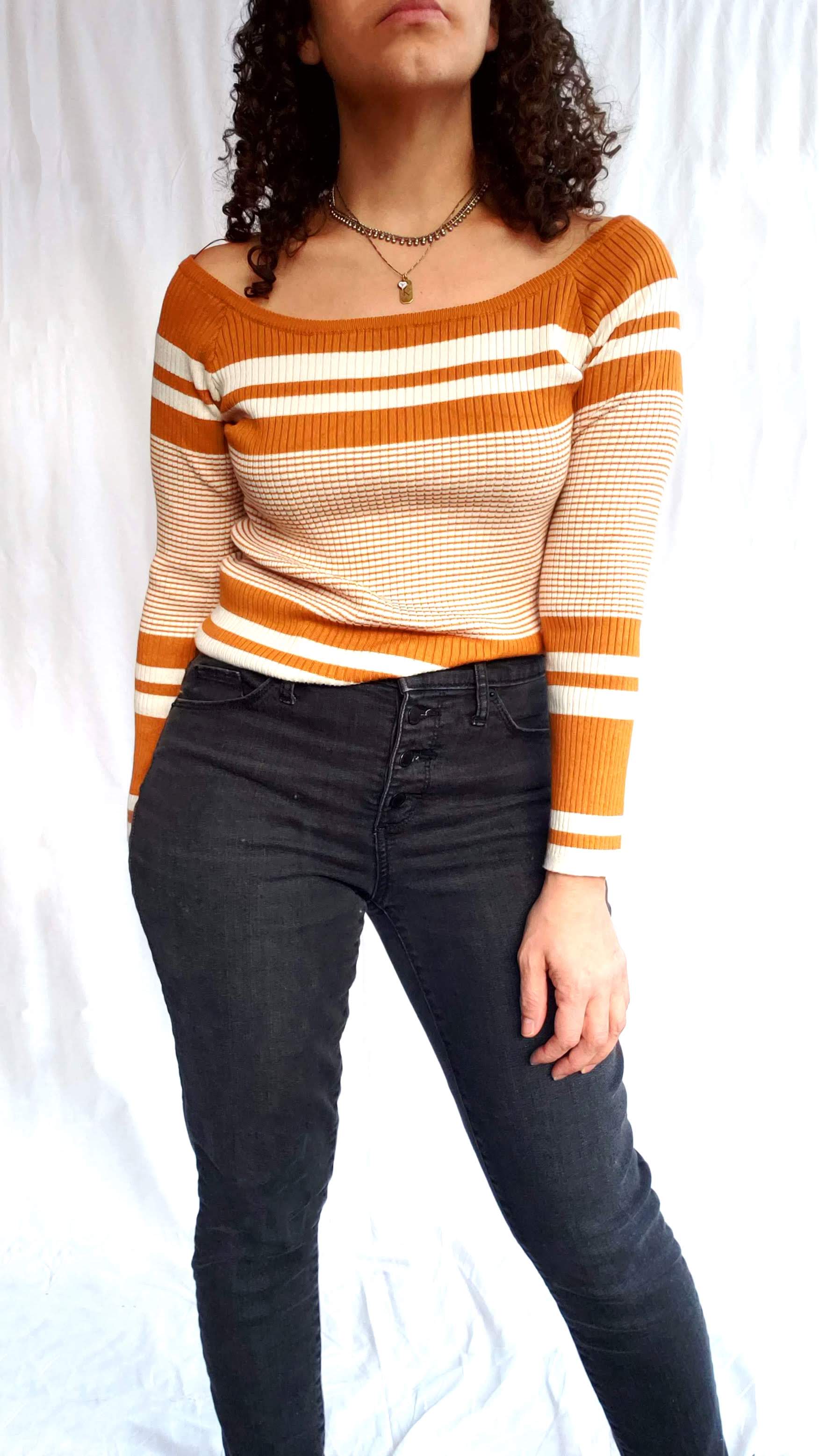 90s-Inspired Mustard & Cream Scoop Neck Ribbed Top