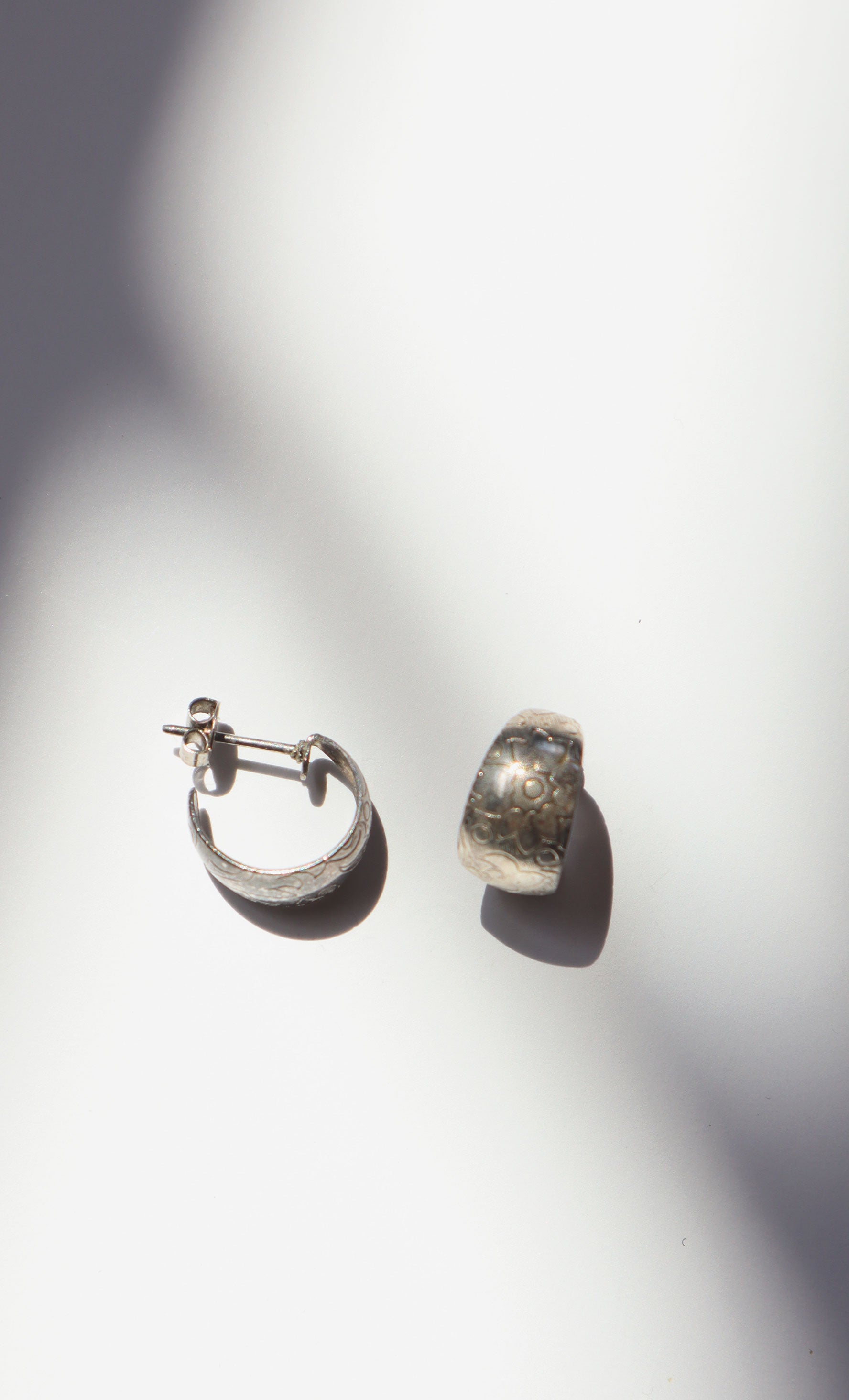 80s Etched Mini Hoop Earrings