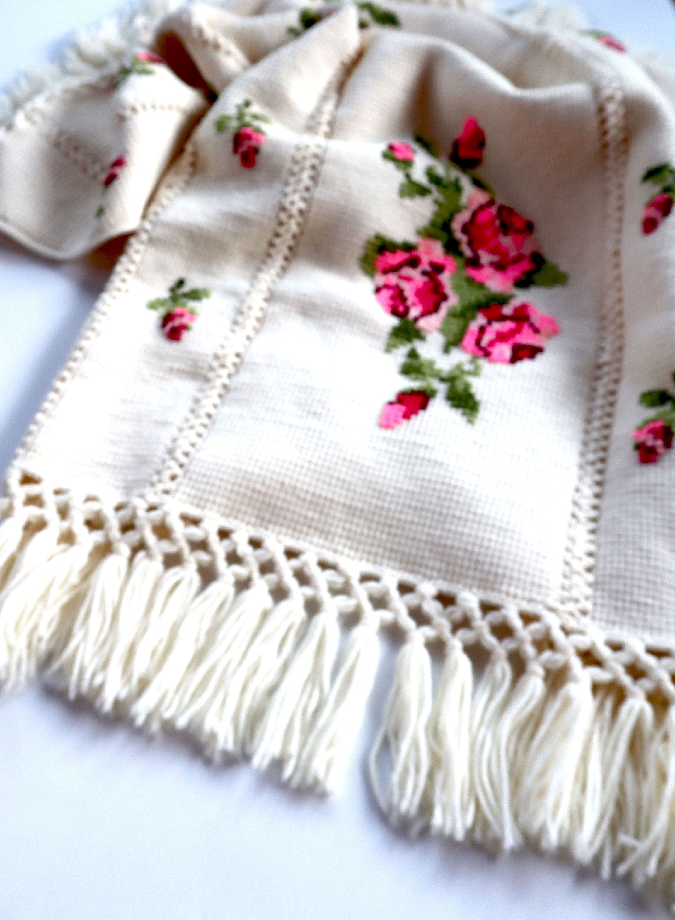 Vintage Handmade Cream Fringe Embroidered Cottagecore Afghan