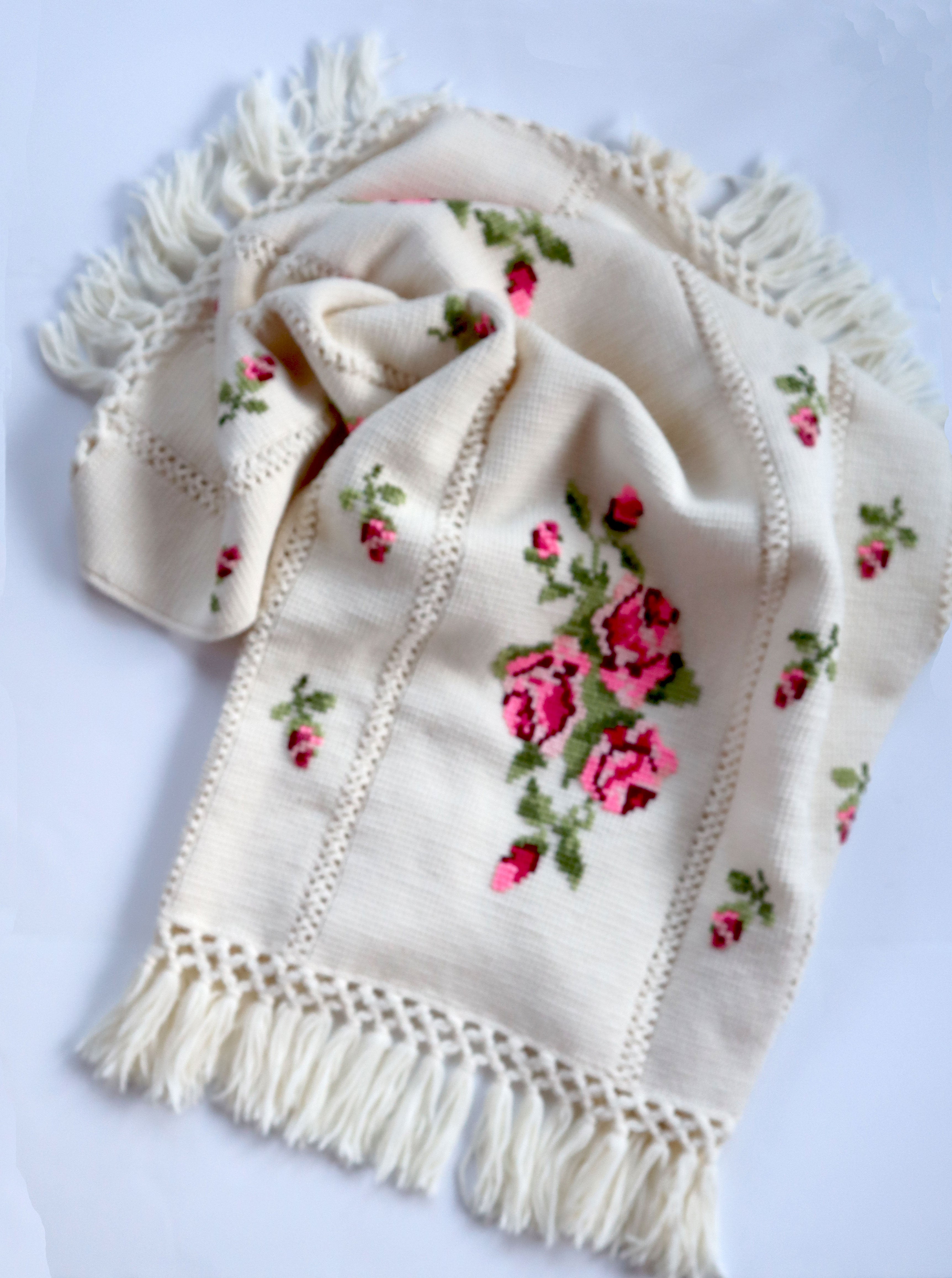 Vintage Handmade Cream Fringe Embroidered Cottagecore Afghan