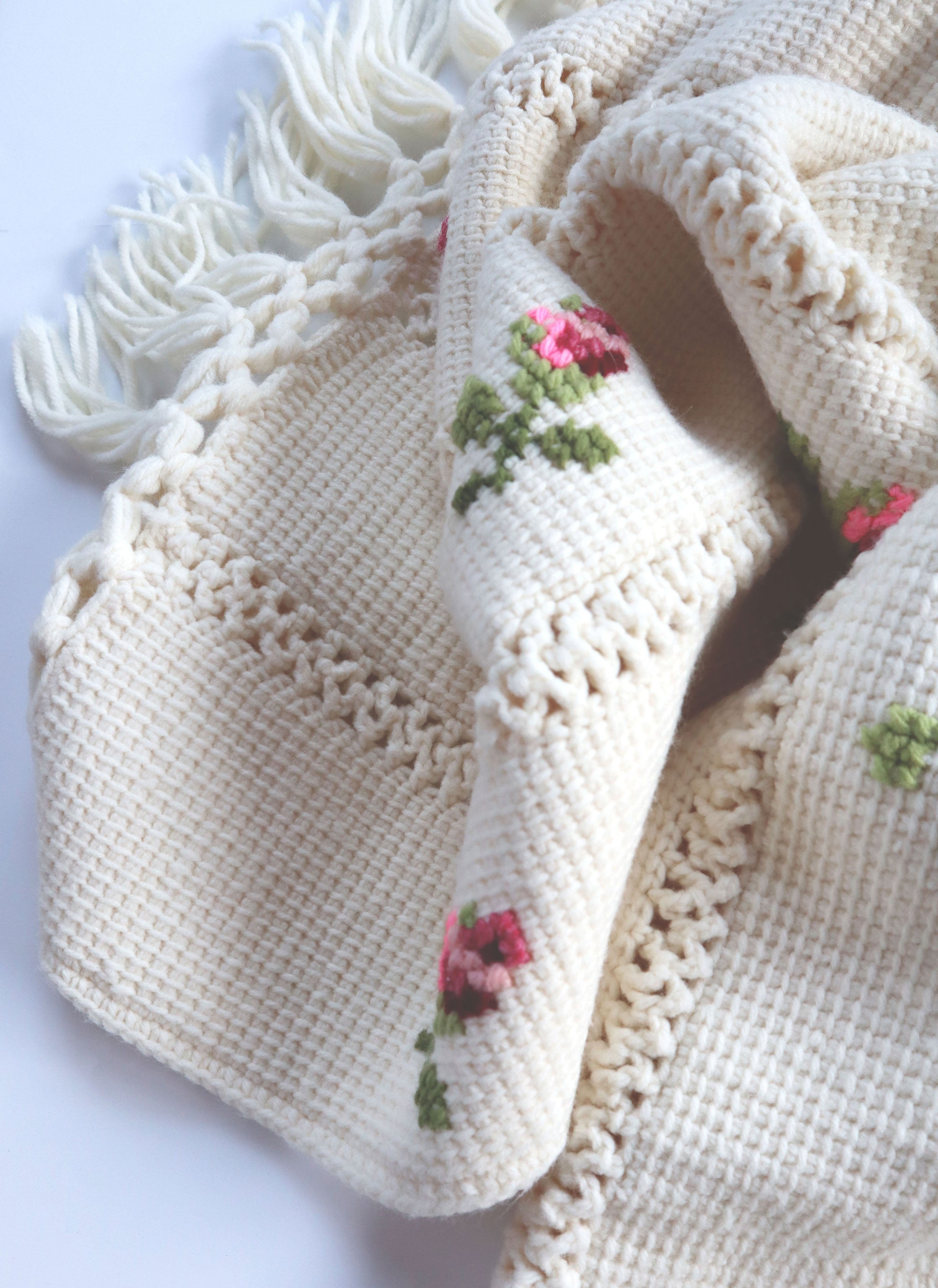 Vintage Handmade Cream Fringe Embroidered Cottagecore Afghan