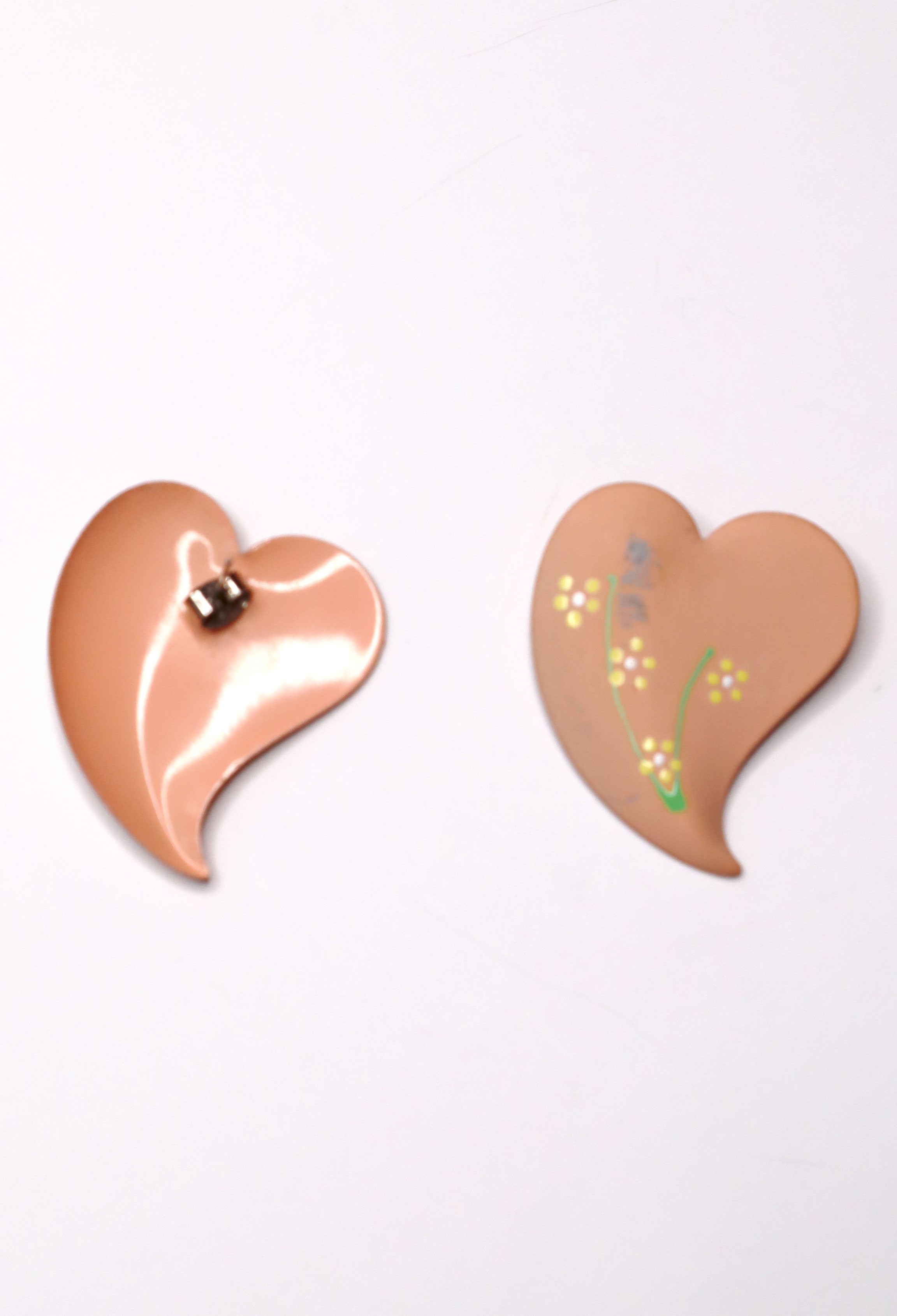 Vintage 70s Peachy Heart Earrings