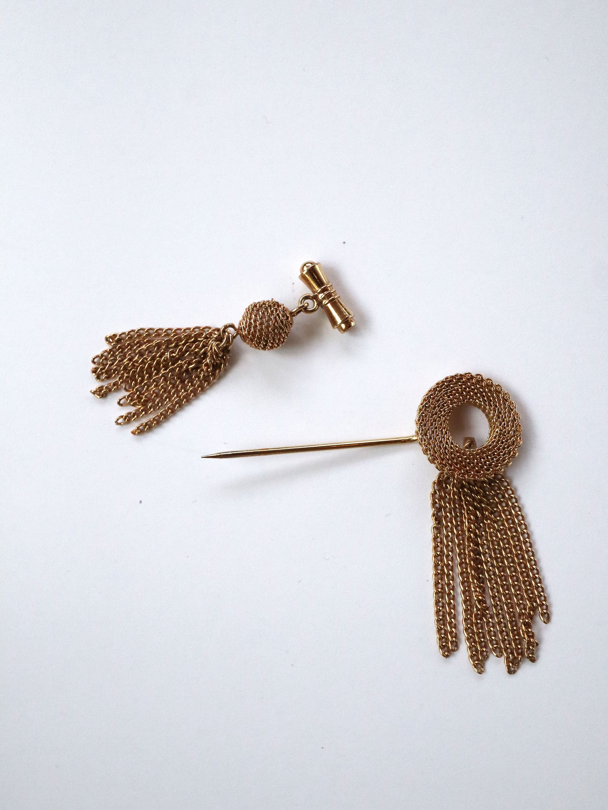 Vintage 80s Double Chain Tassel Stick Pin