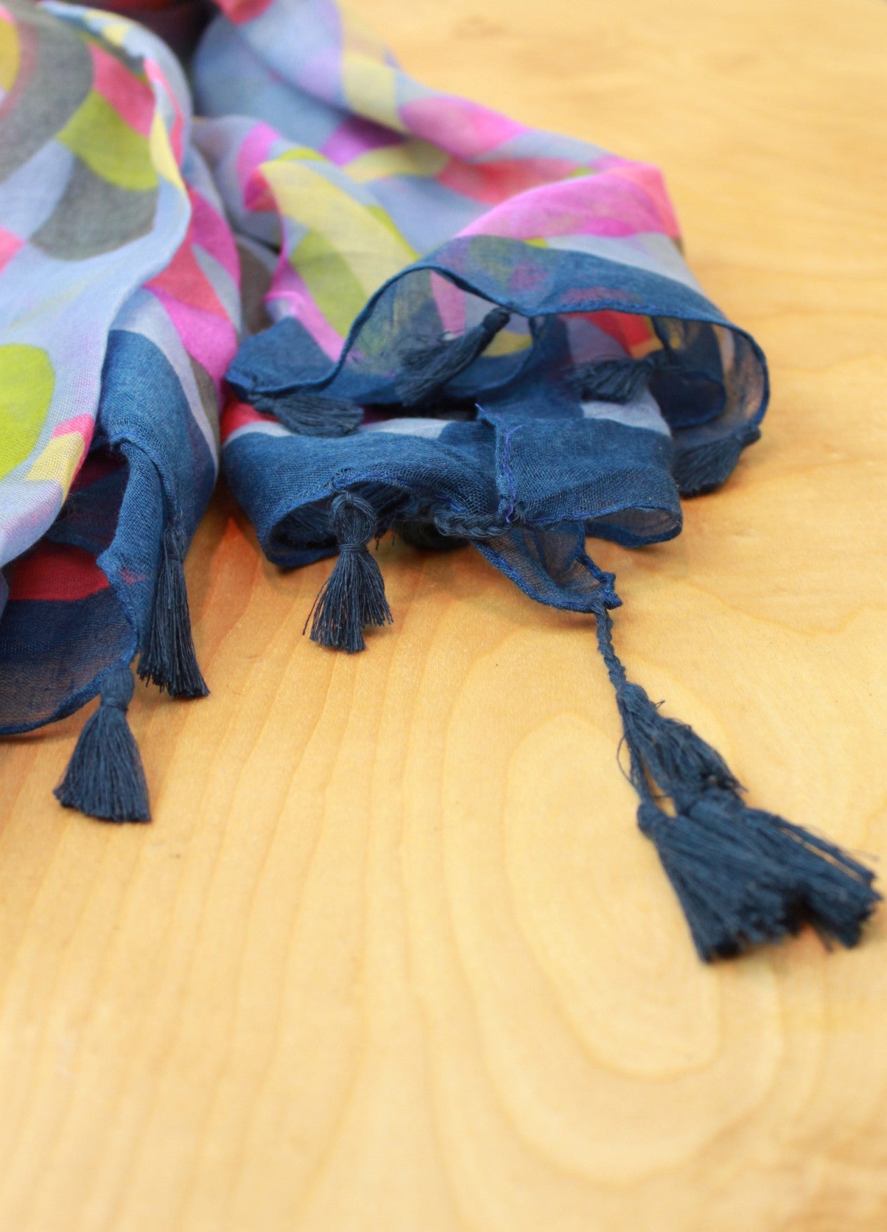 Aleutian Geo Tassel Scarf - details
