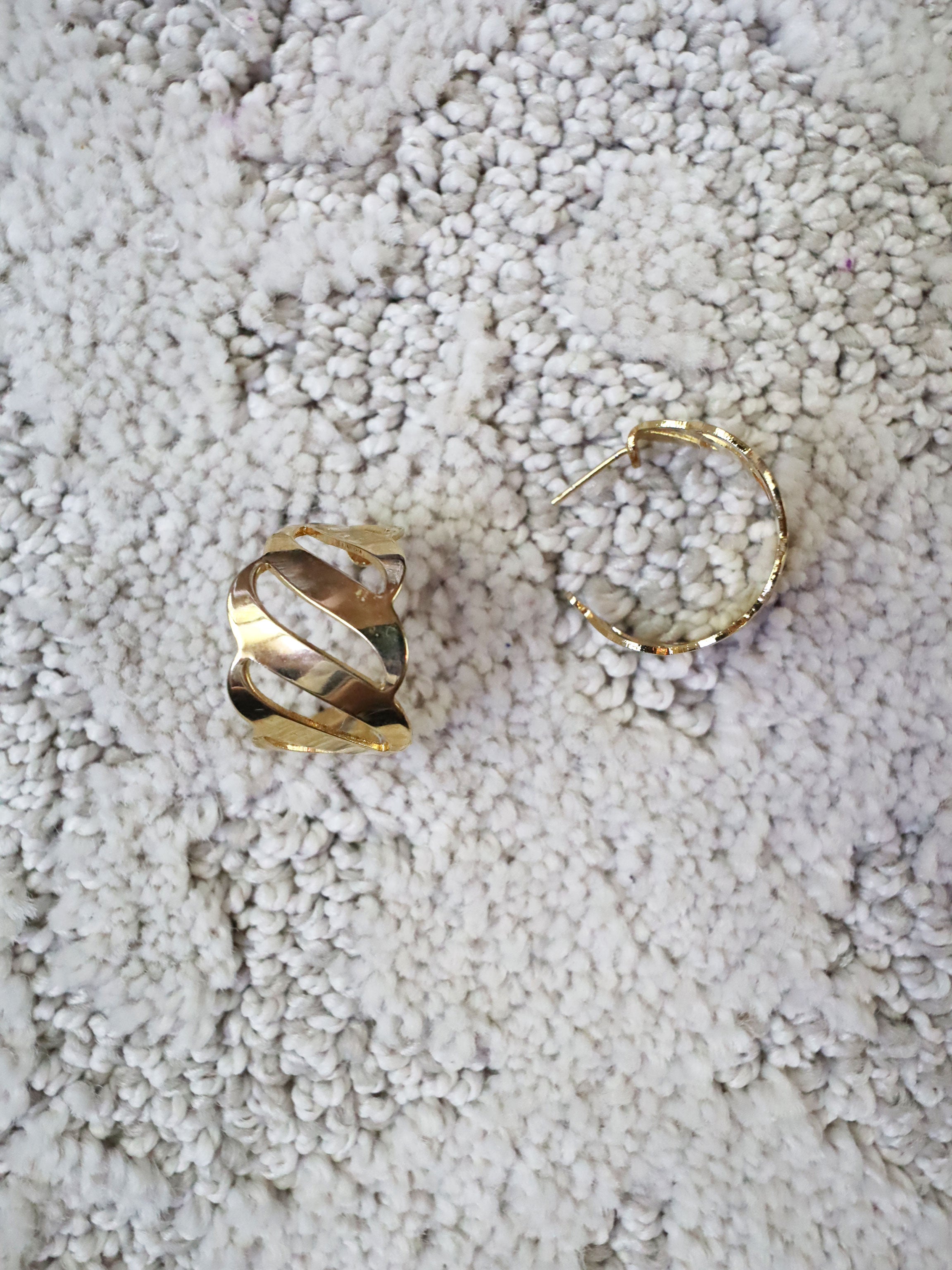 Vintage Gold Open Weave Wide Hoop Earrings