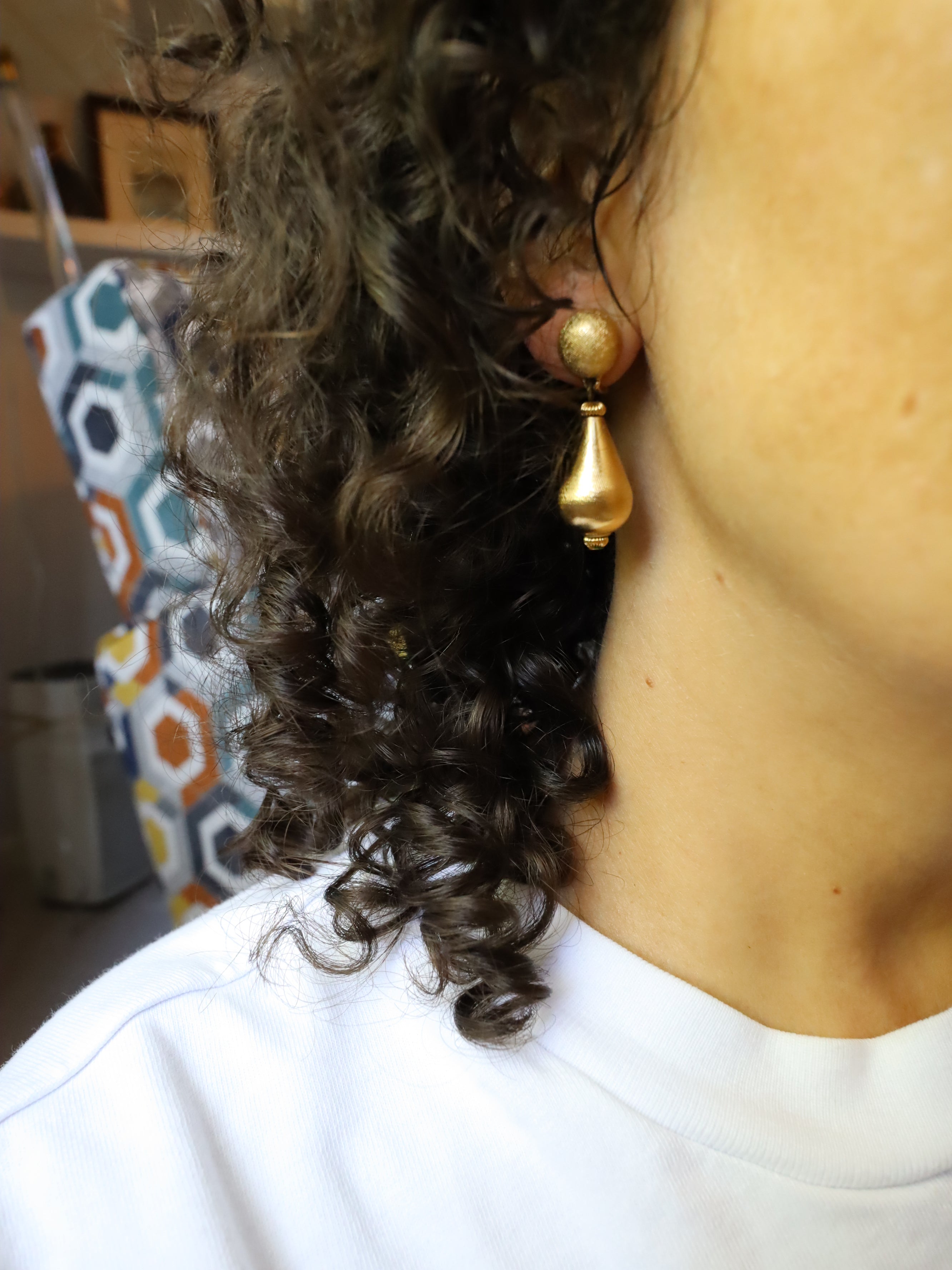 Vintage Gold Tear Drop Dangle Clip-On Earrings