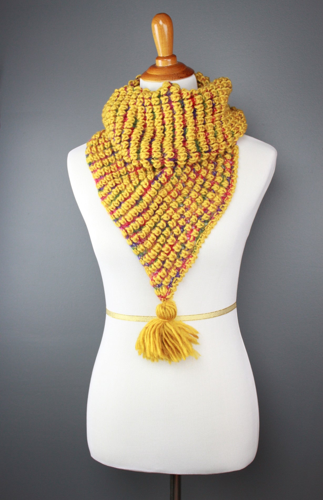 Tassel Point Scarf