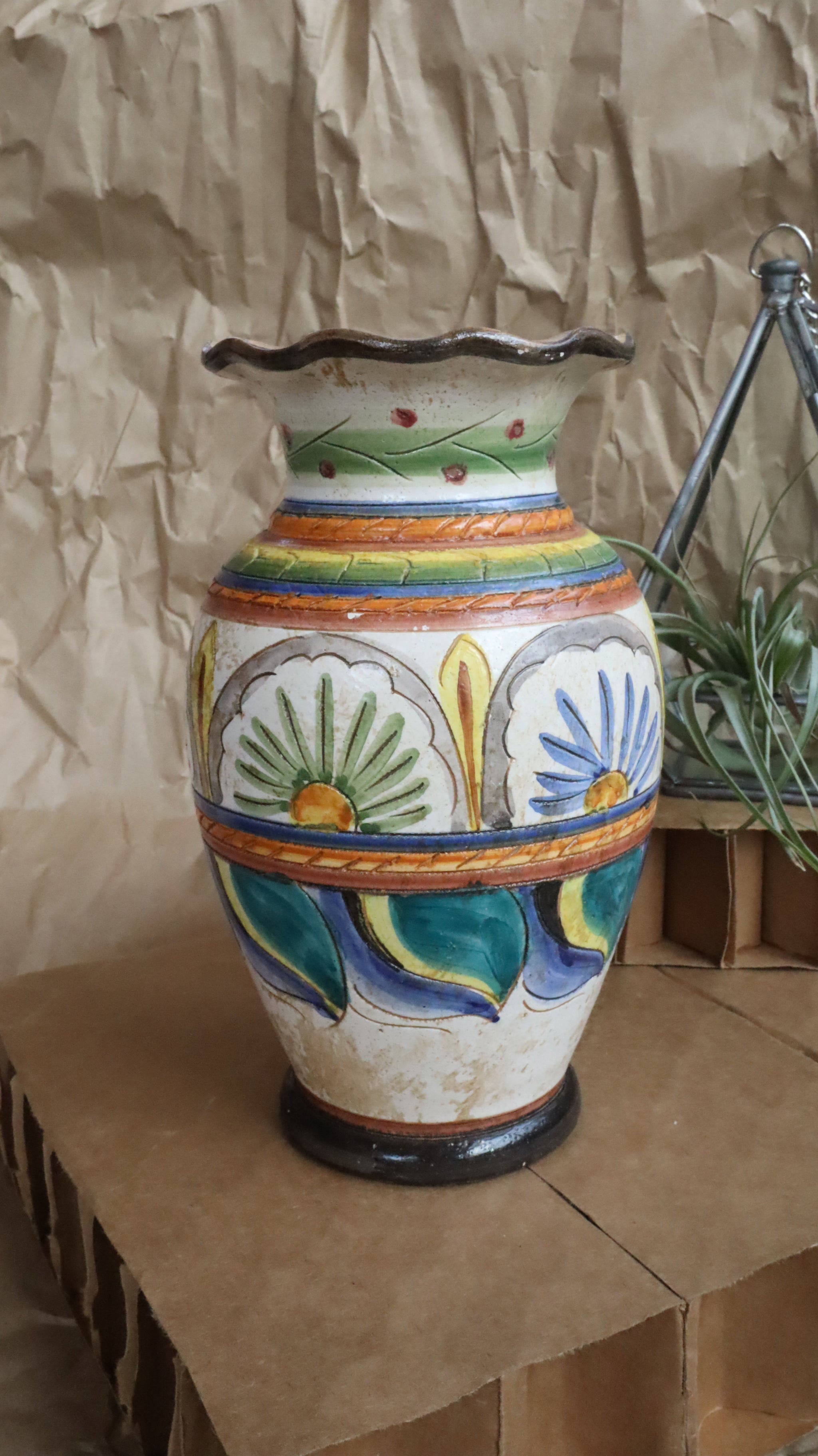 Vintage Itailian Dipinto a Mano (Pianted by Hand) Pottery Vase
