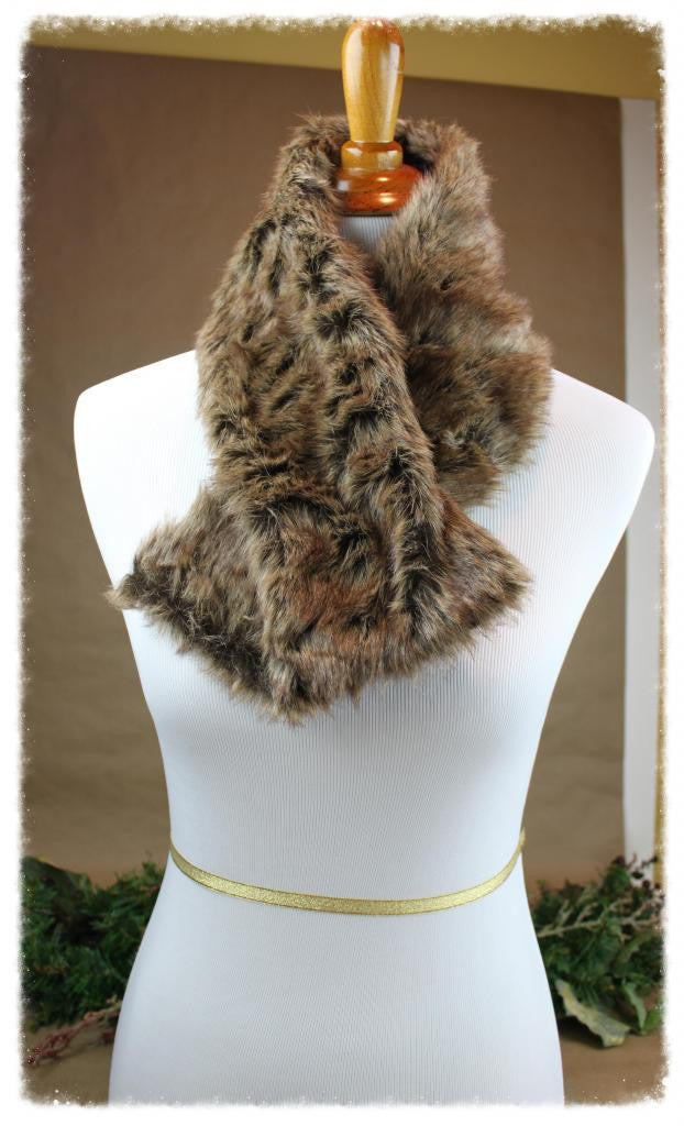 Into the Woods Fur Collar